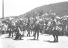 "Bloco ""Inocentes Canibais"", na rua Visconde do Rio Branco, nos anos 1940. Arquivo FAN."