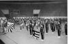 Atletas do Clube Regatas Icaraí na quadra polivalente do Estádio Caio Martins, anos 1950.